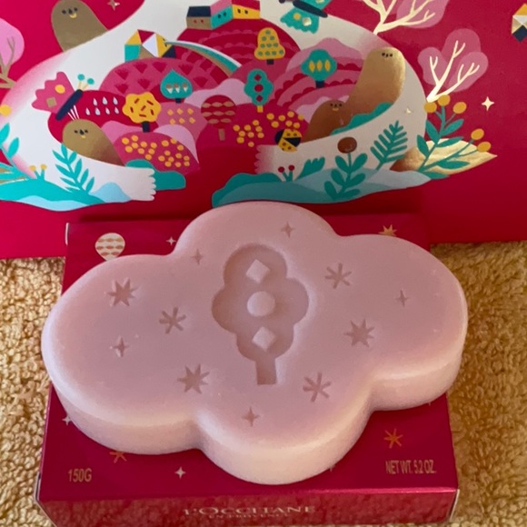 🌷 LOCCITANE FESTIVE GARDEN SOAP 🌷 NWT 🌷 - Picture 9 of 16